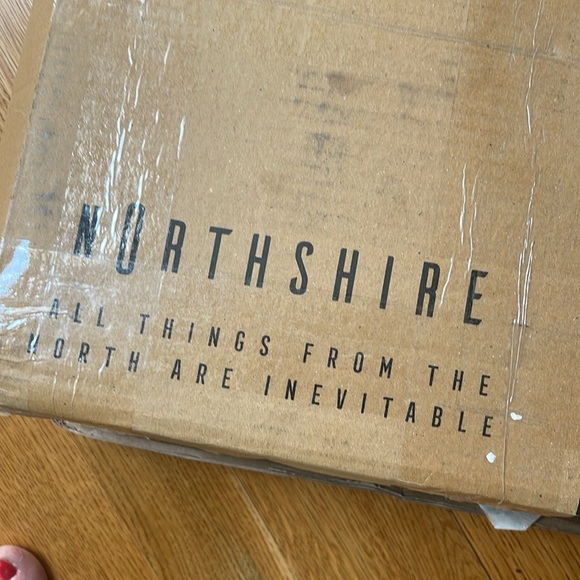 4 black metal flying bird’s silhouette. New in the box. - Picture 6 of 6